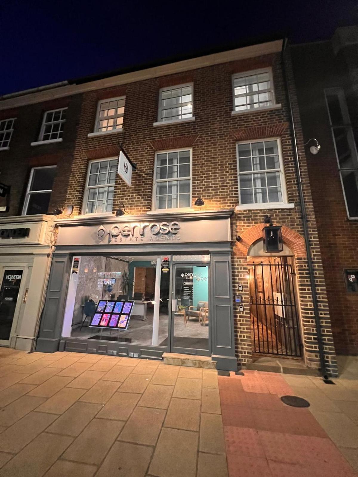 Harper Luxe Serviced Apartments Dunstable Esterno foto