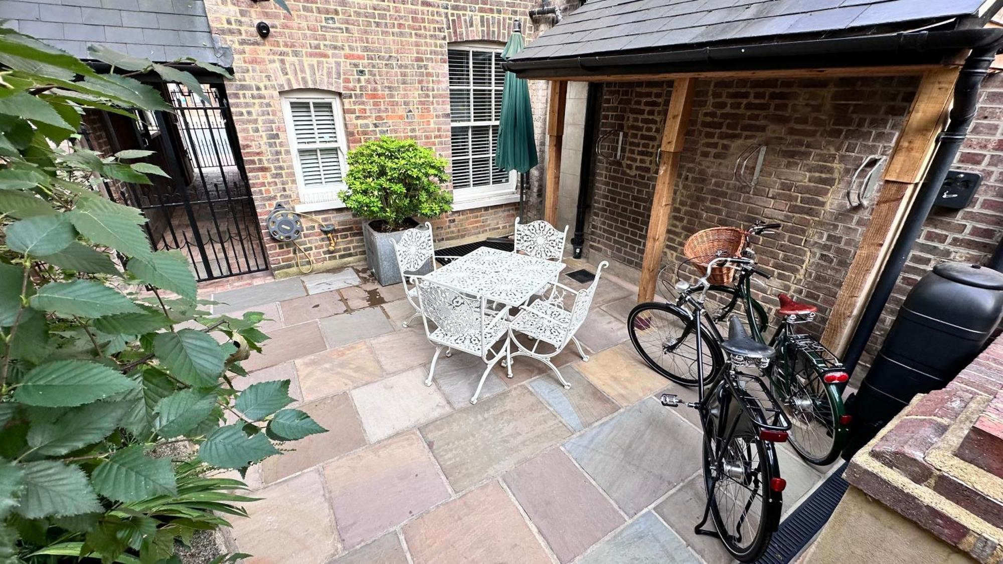 Harper Luxe Serviced Apartments Dunstable Esterno foto
