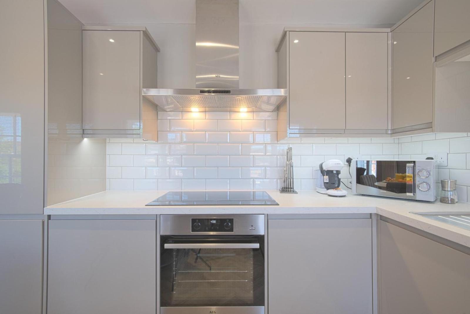 Harper Luxe Serviced Apartments Dunstable Esterno foto
