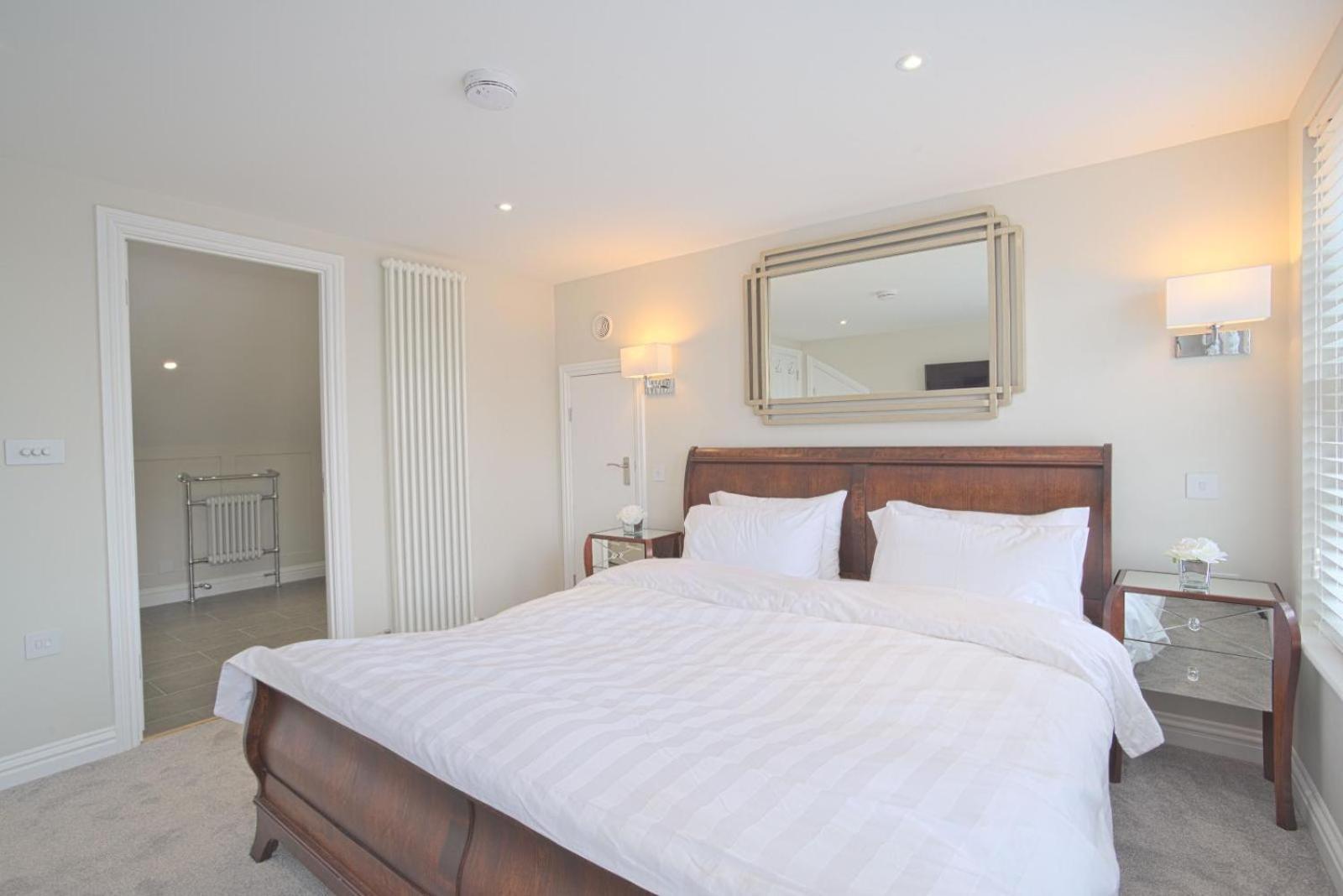 Harper Luxe Serviced Apartments Dunstable Esterno foto